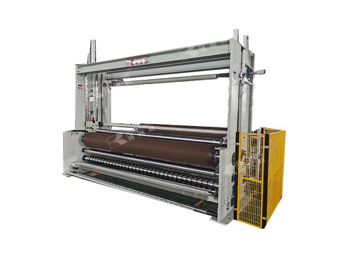 高速分切復卷機 http://www.bfeng5.com/uploadfiles/211.149.255.8/webid1945/source_water/202203/164612609952.jpg